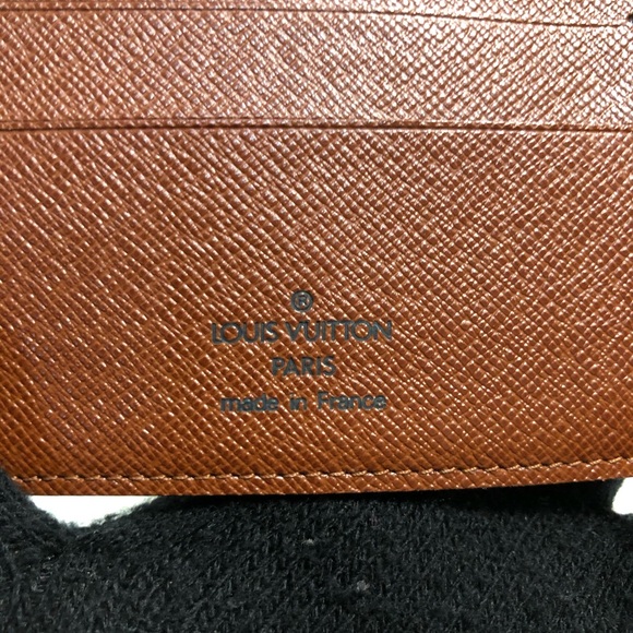 🔥SOLD 🔥Men’s Bifold’s Wallet - Picture 14 of 15